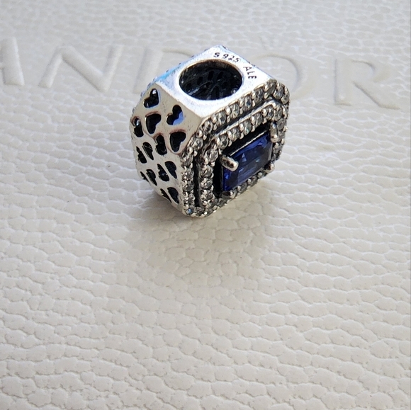 Pandora Blue Sparkling Levelled Rectangular Charm - Picture 10 of 12